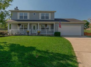 6 Oakwood Ct, O'Fallon, MO 63366