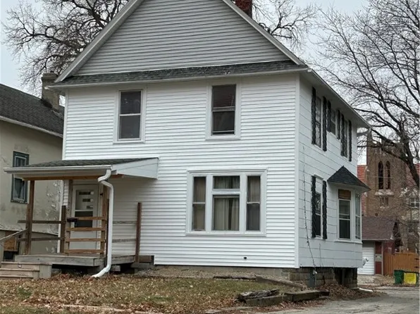 404 N Maple St, Creston, IA 50801