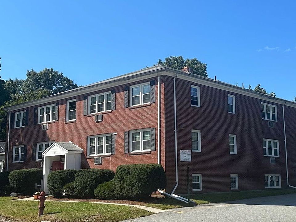 1st image of 887 Varnum Ave APT 4