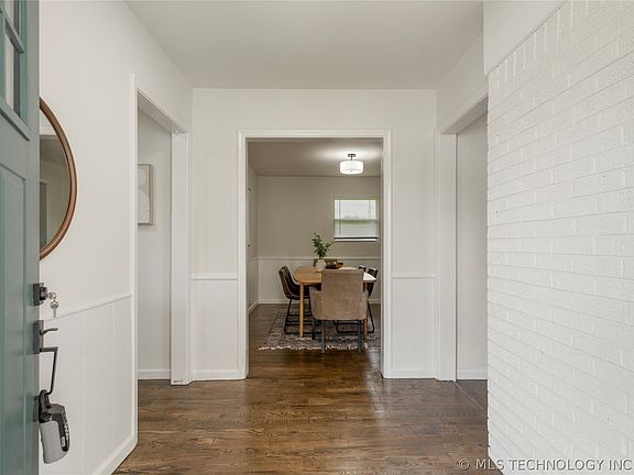 4th image of 2703 S Norwood Ave