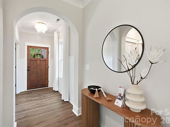3rd image of 4020 Avalon Ave