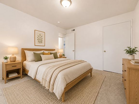 3rd image of 2599 12th St SE APT 1