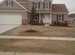 1103 Plum Grove Dr, Monroe, MI 48161