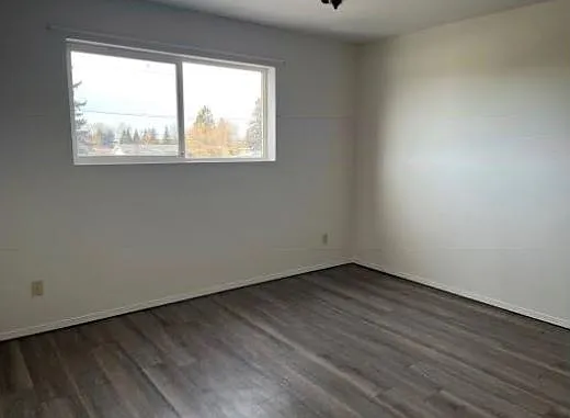 5314 46 Avenue Olds — Photo 2