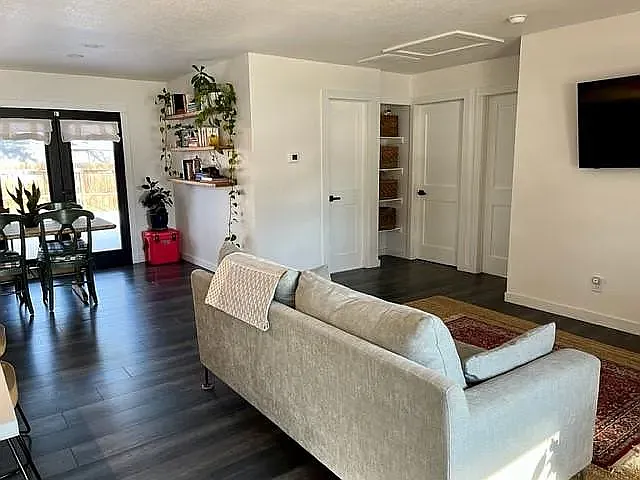 5201 E Cornell Ave — Photo 7