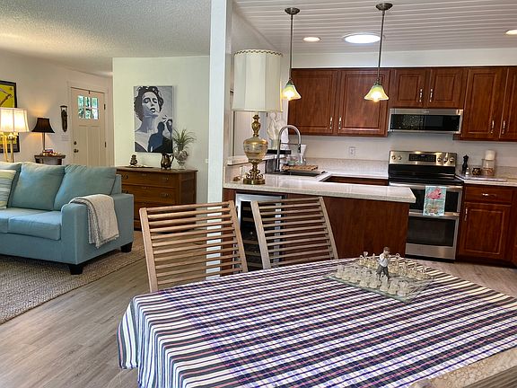 Dining Rm toward kitchen and front door.