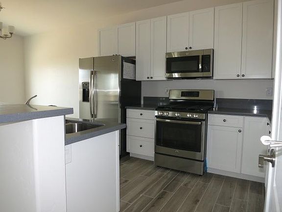 4th image of 4798 N Anthony Ave