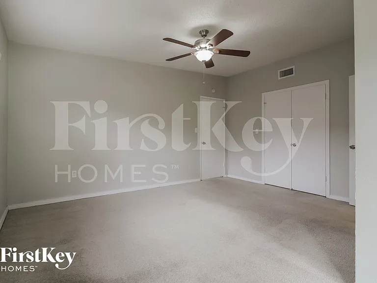 2812 Walnut St — Photo 8