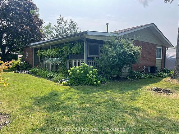 4th image of 10 McQuade Dr