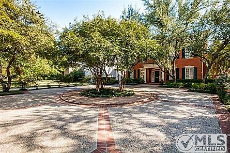 1st image of 3213 Beverly Dr