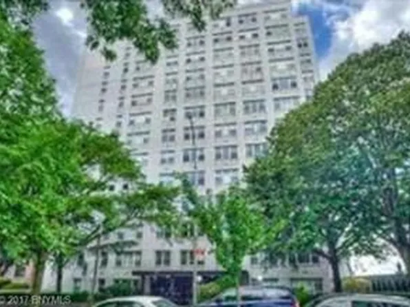 1170 Ocean Parkway image 1 of 21