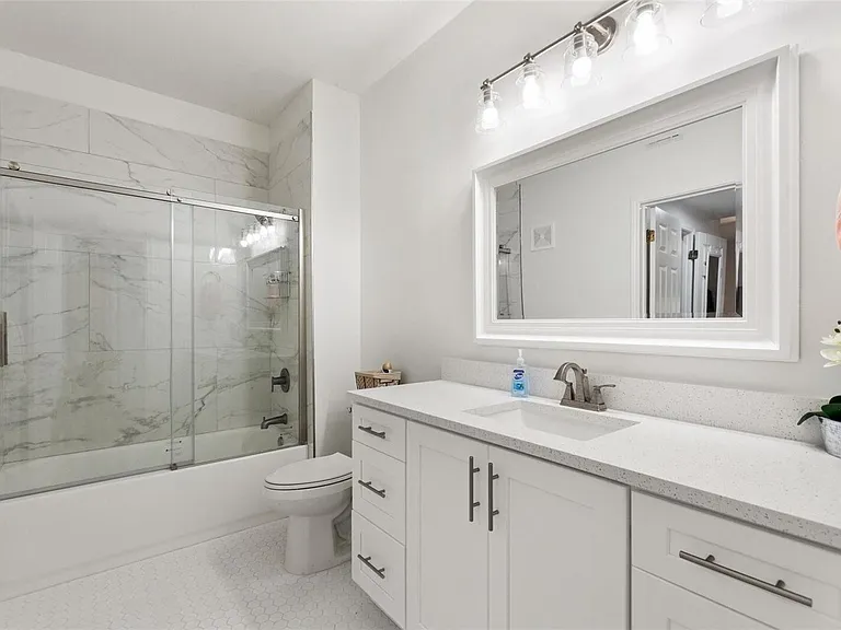516 Water St #1 — Photo 24