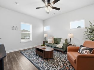 Barry West Townhomes, Kansas City, MO 64153