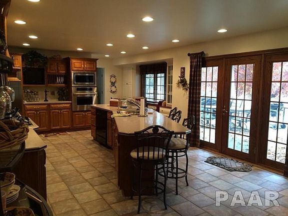4th image of 511 W Gloria Dr