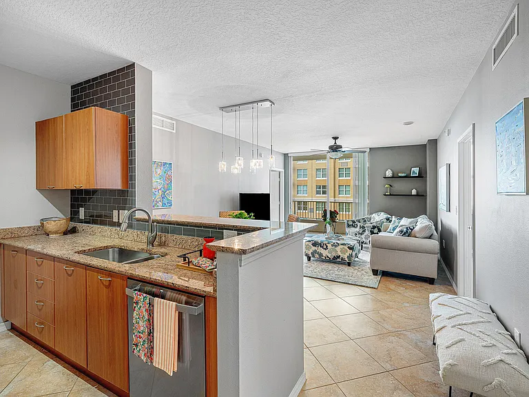700 E Boynton Beach Blvd #803 — Photo 5