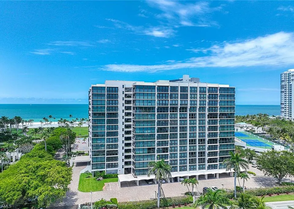 4031 Gulf Shore Blvd N #10C