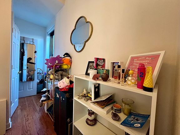 2nd image of 1434 N Bosworth Ave APT 3F