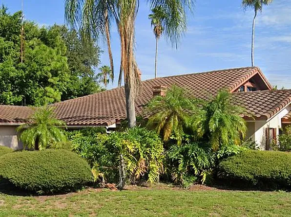560 Palmetto Rd, Belleair, FL 33756