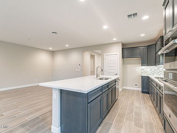 5th image of 331 E CITRUS HOLLOW Way