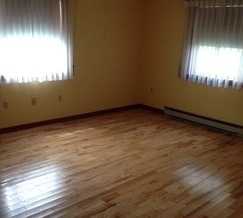 3rd image of 5985 New Hartford St
