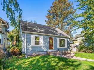 1347 Searle St, Saint Paul, MN 55101