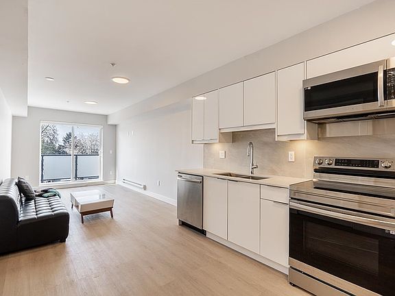 3rd image of 3050 Kingsway #304