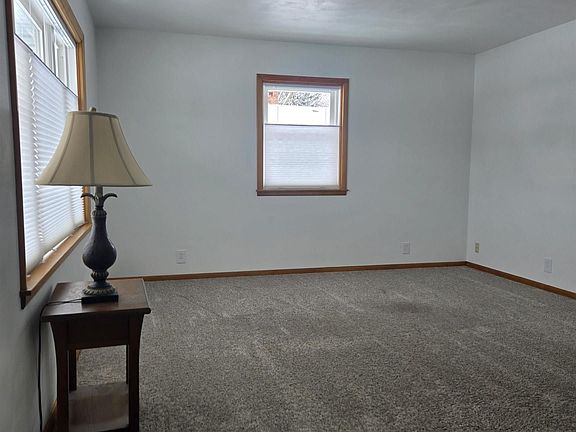 2nd image of 14 Hiel Dr