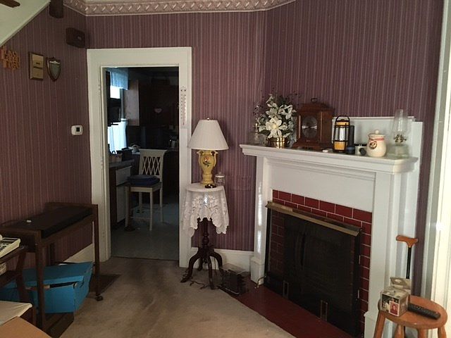2nd image of 2327 Jefferson St