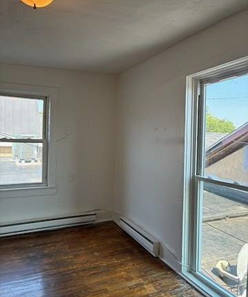3rd image of 112 E Main St Front 7