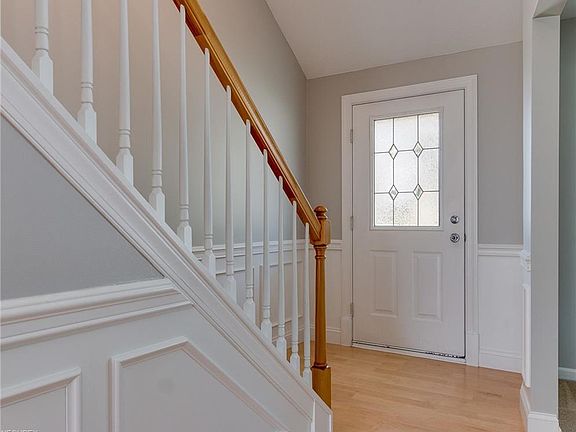 4th image of 732 Rivers Edge Ln