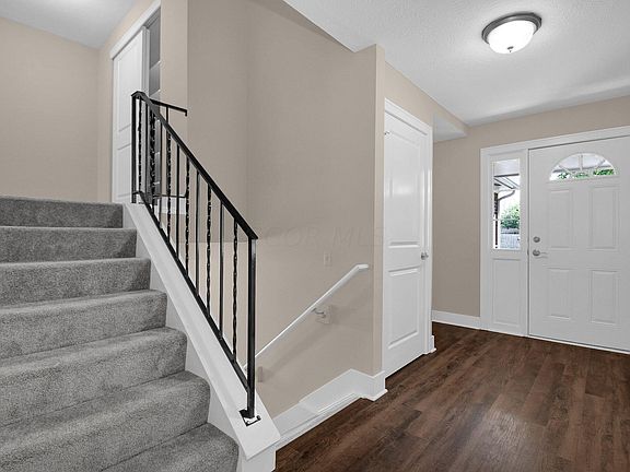 4th image of 383 Schyler Way