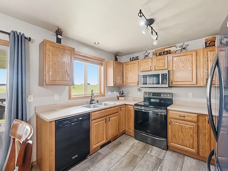 5904 S Mandy Cir — Photo 7