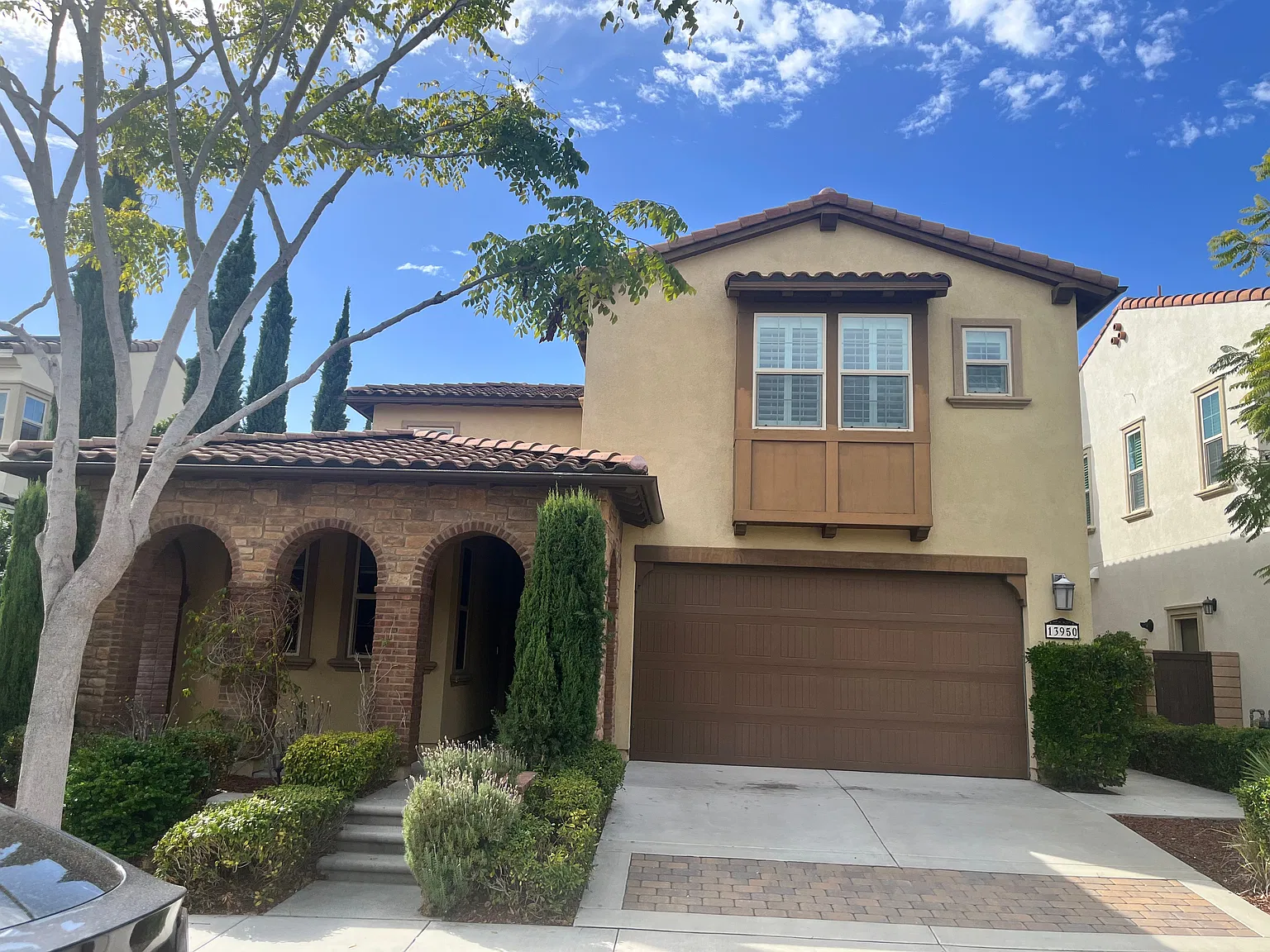 4 bed, 2656 sqft, $7,000 — Photo 1