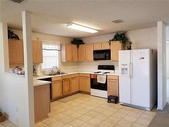 4th image of 2811 Sutters Mill Way