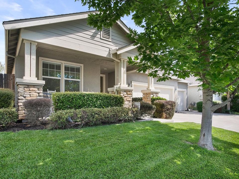 1st image of 13209 Fountain Dr