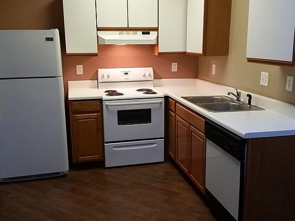 3rd image of 207 Quarter Trl APT H