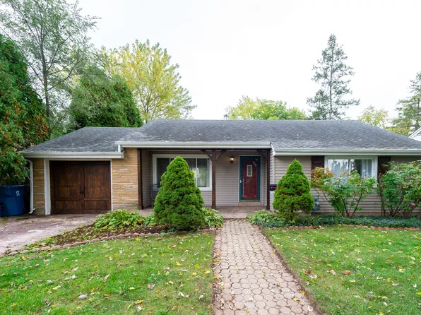 625 S 2nd St, Dundee, IL 60118