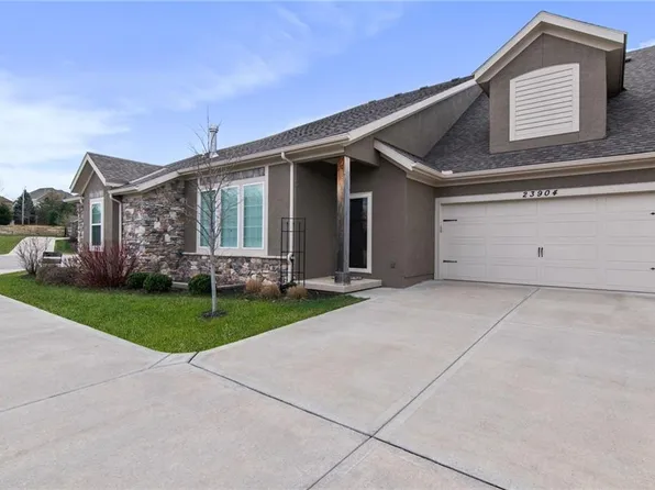 23904 W 66th St, Shawnee, KS 66226