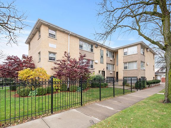 2nd image of 3757-59 W 59th St #3757-2S