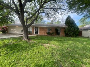 2113 E Mitchell St, Arlington, TX 76010