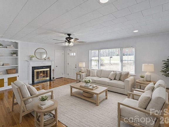 4th image of 242 White St NW