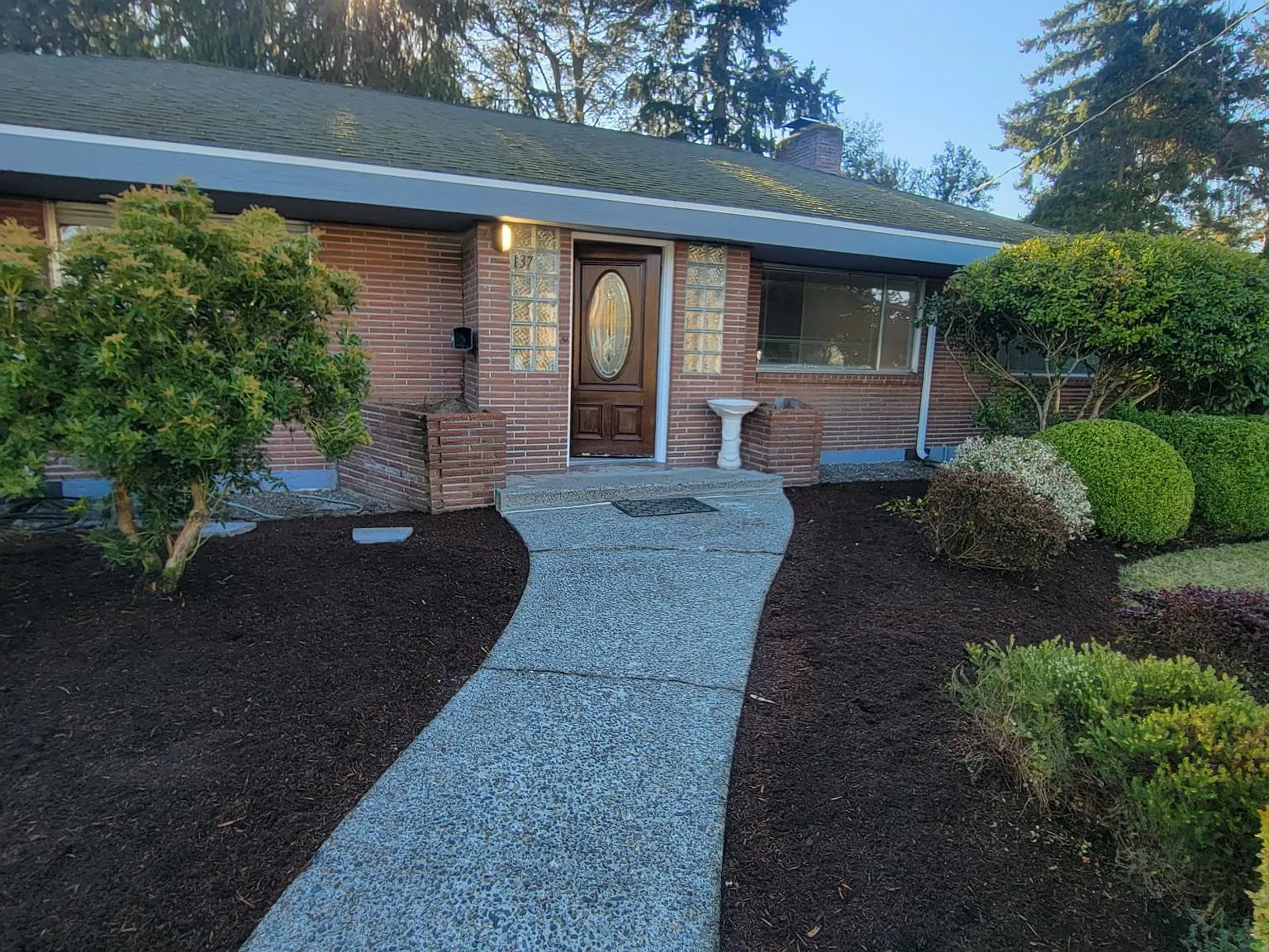 4 bed, 1390 sqft, $3,400 — Photo 2