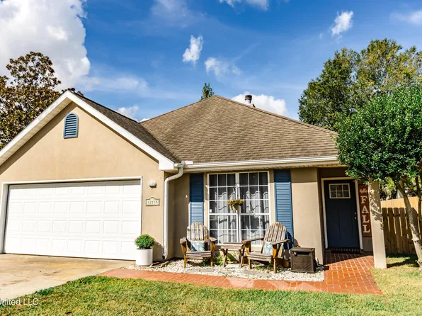 12215 Summer Pl, Gulfport, MS 39503