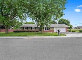 9923 Greenmoor Dr, New Haven, IN 46774