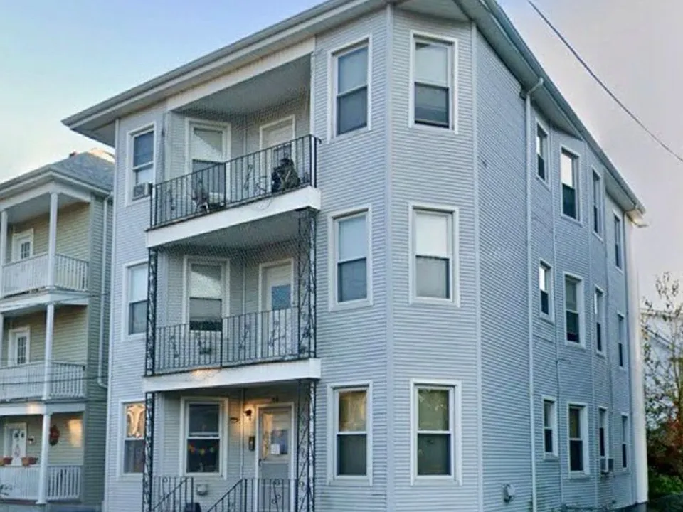 46 Princeton St #2E