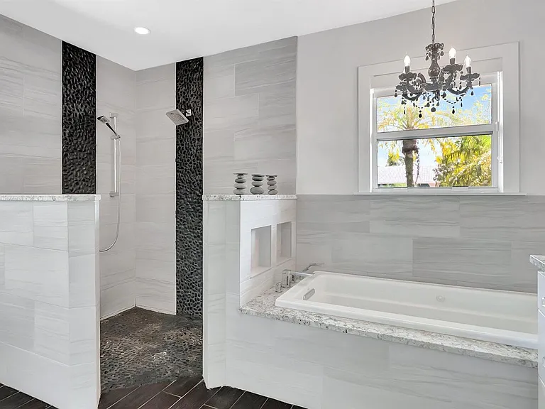 855 Berkeley St — Photo 18