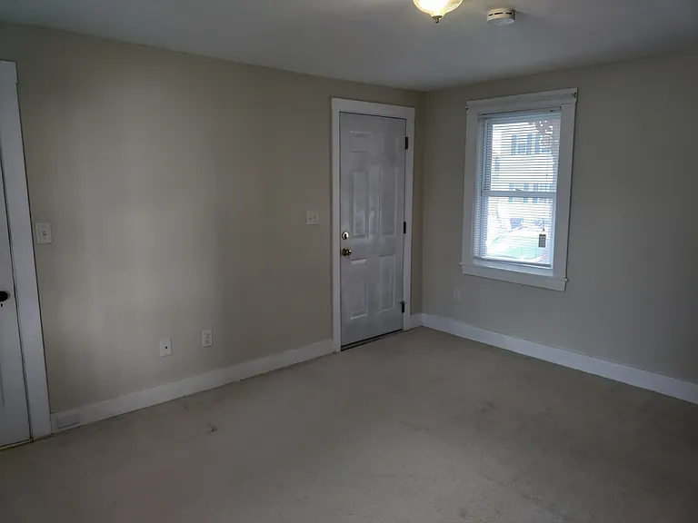 143 Chestnut St #2 — Photo 6