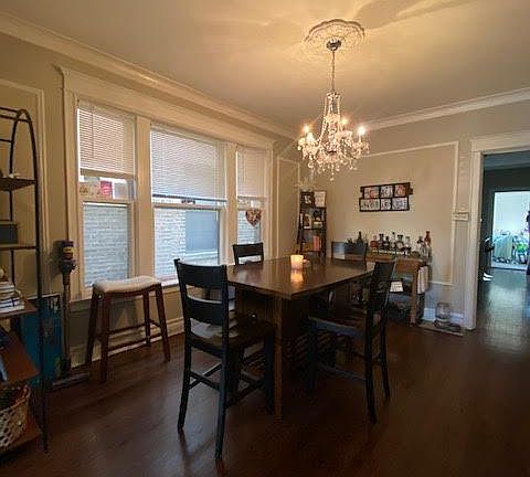 2nd image of 1325 W Newport Ave #1
