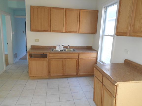 5th image of 8351 S Colfax Ave