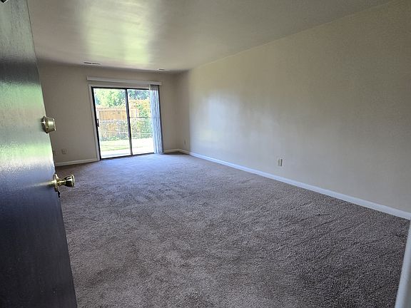 3rd image of 3012 Chamberlayne Ave #1005